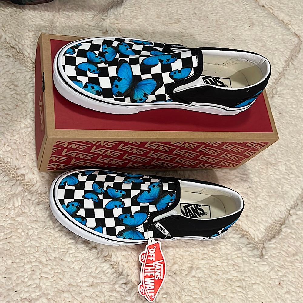 NIB, NWT Black & White check with 🦋 Vans!